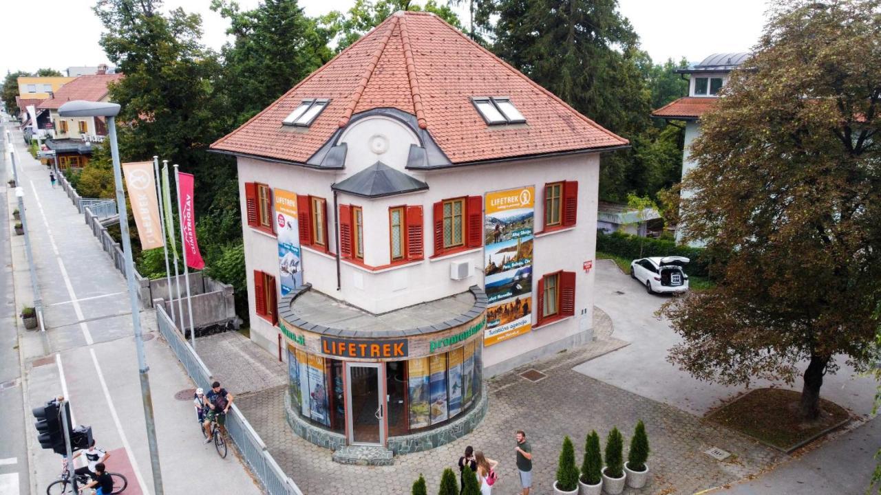 Triglav Apartment House Kranj Exterior foto